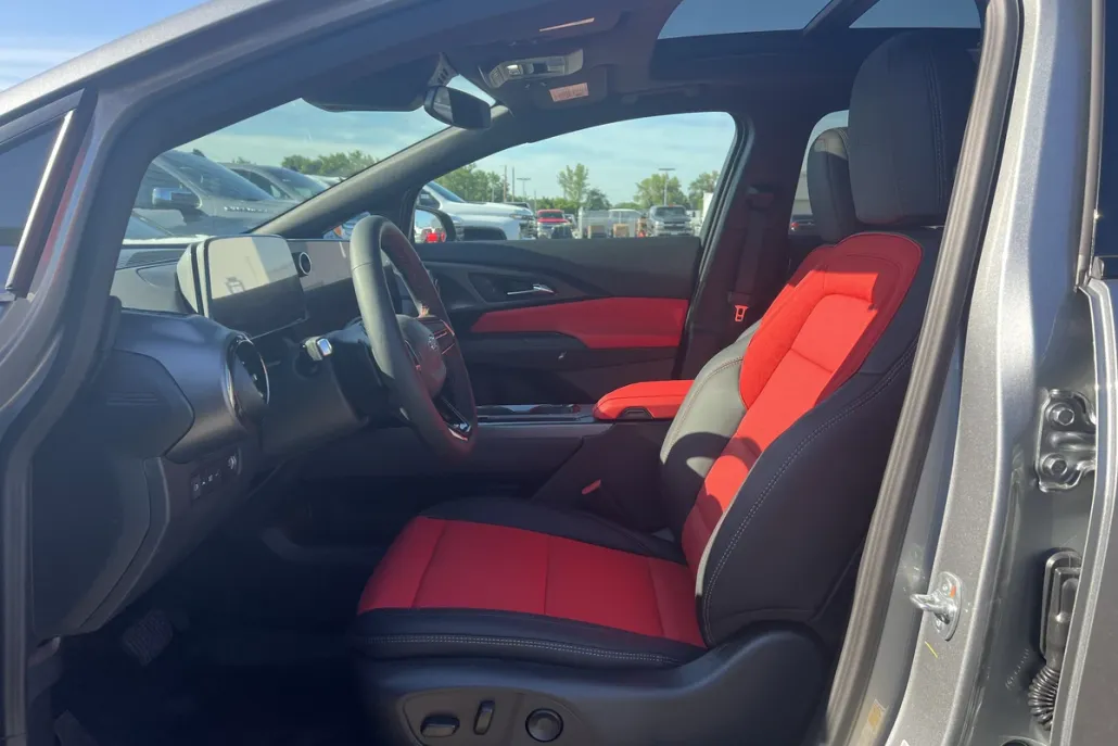 2025 Chevrolet Equinox EV 3RS photo 1