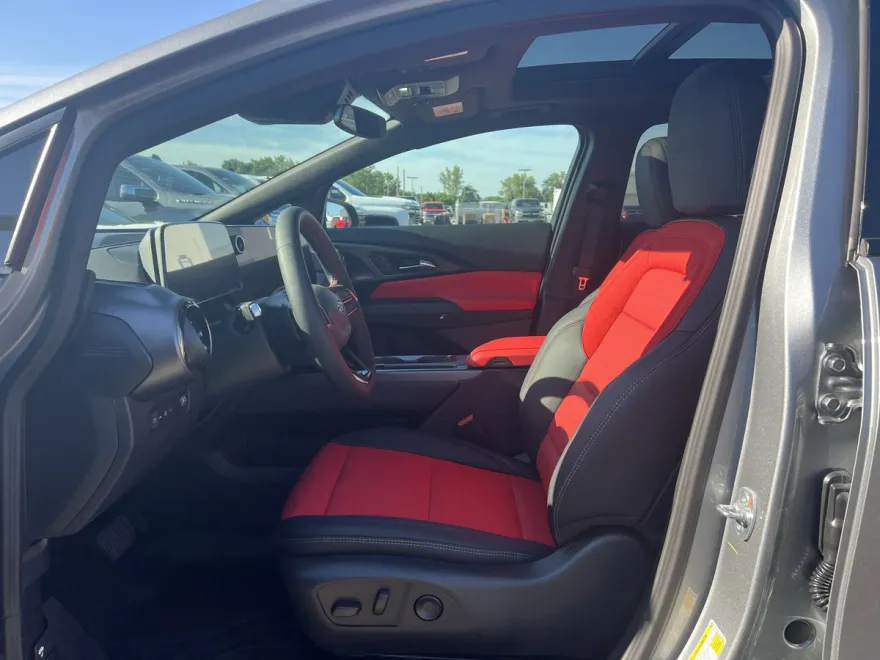2025 Chevrolet Equinox EV 3RS photo 1