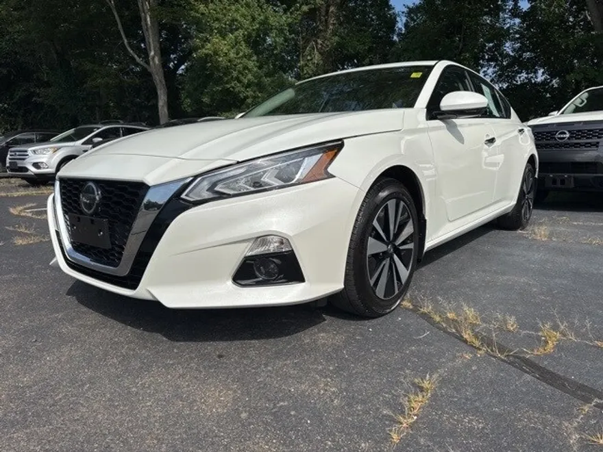 2022 Nissan Altima 2.5 SL photo 1