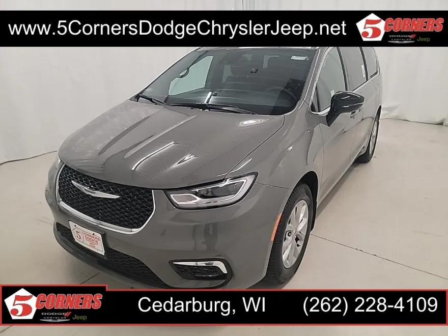 2025 Chrysler Pacifica photo 1
