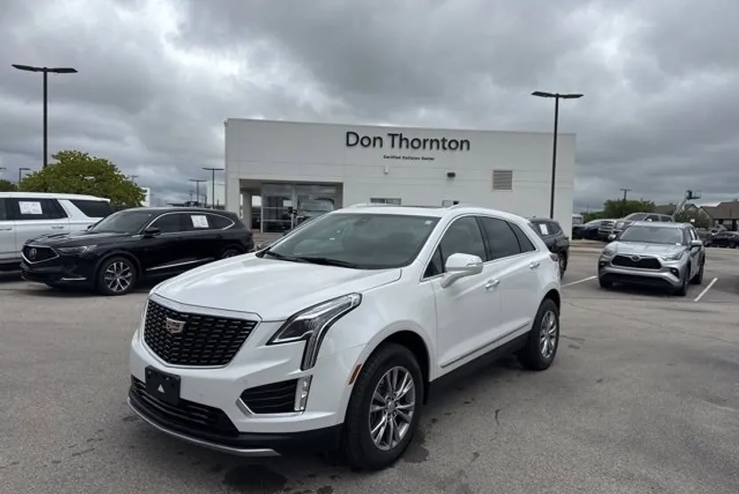 2022 Cadillac XT5 Premium Luxury photo 1