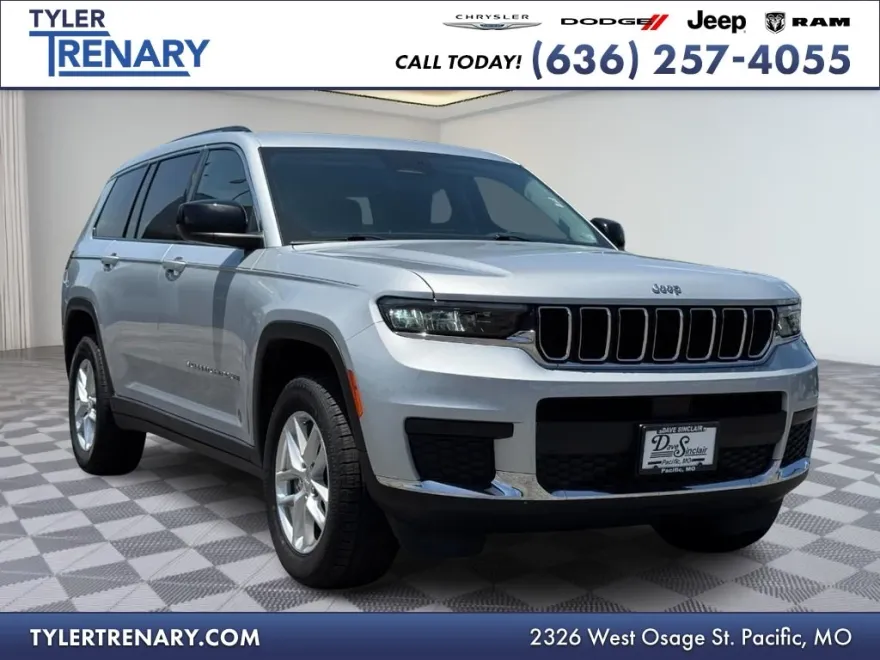 2023 Jeep Grand Cherokee Laredo photo 1