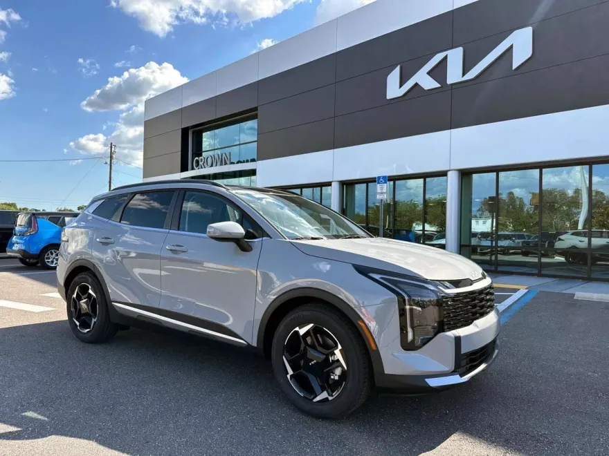 2026 Kia Sportage EX photo 1
