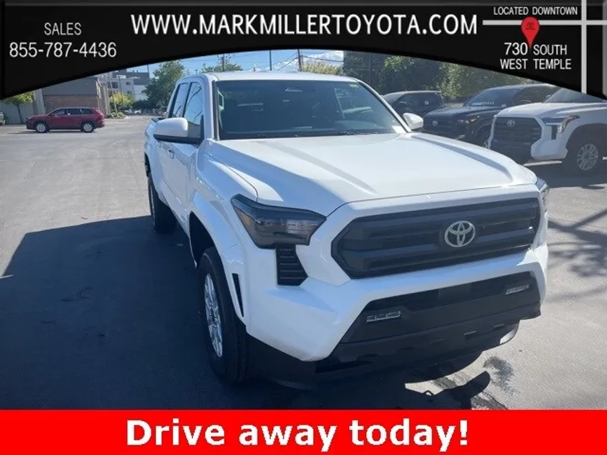 2025 Toyota Tacoma SR5 4x4 Double Cab photo 1