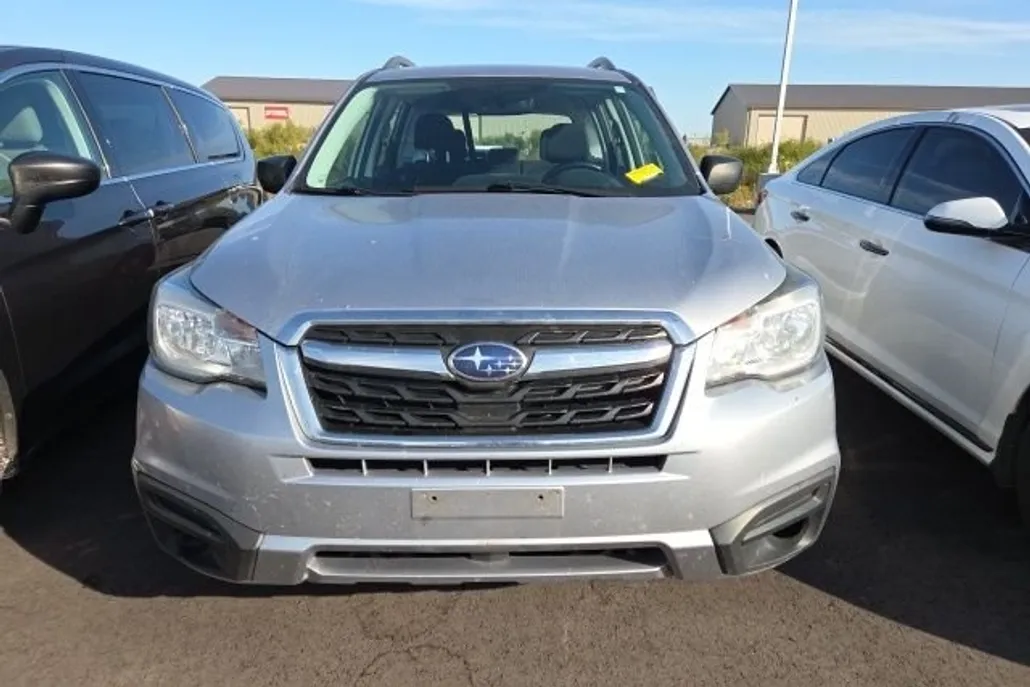 2017 Subaru Forester 2.5i photo 1