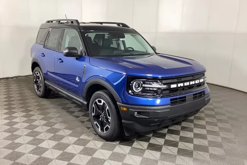 2024 Ford Bronco Sport Outer Banks photo 1