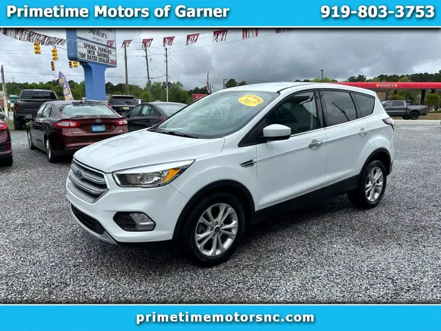2017 Ford Escape SE photo 1