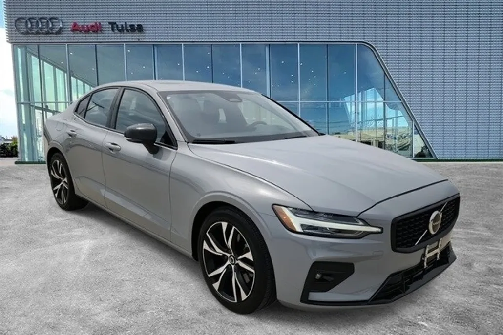 2024 Volvo S60 B5 Core photo 1