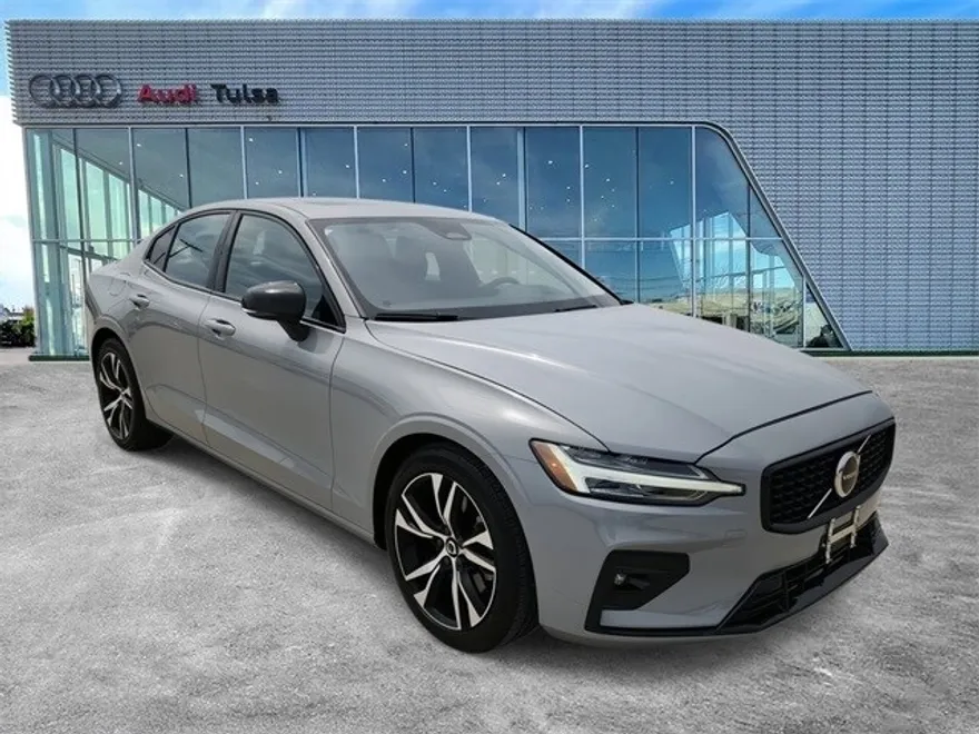 2024 Volvo S60 B5 Core photo 1