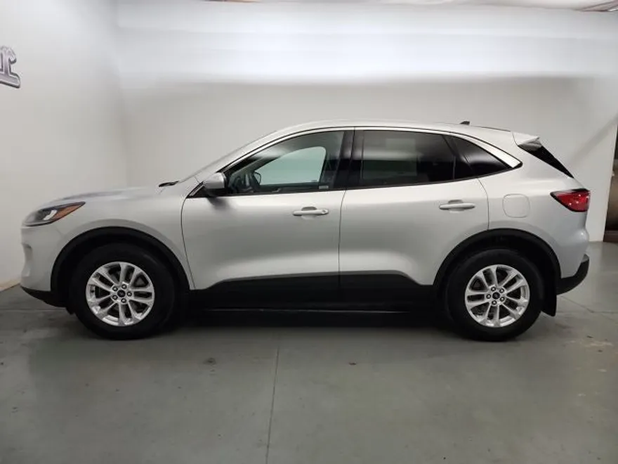 2020 Ford Escape SE photo 1