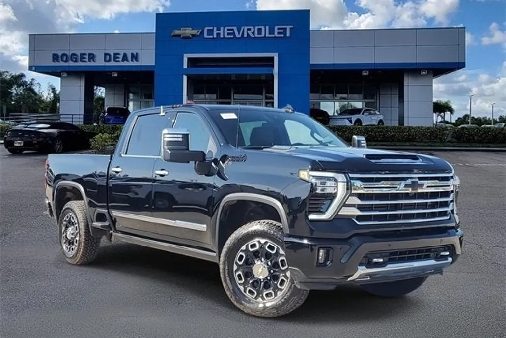2025 Chevrolet Silverado 2500HD High Country photo 1