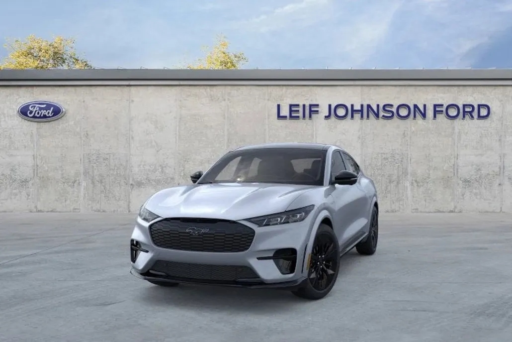 2025 Ford Mustang Mach-E GT photo 1