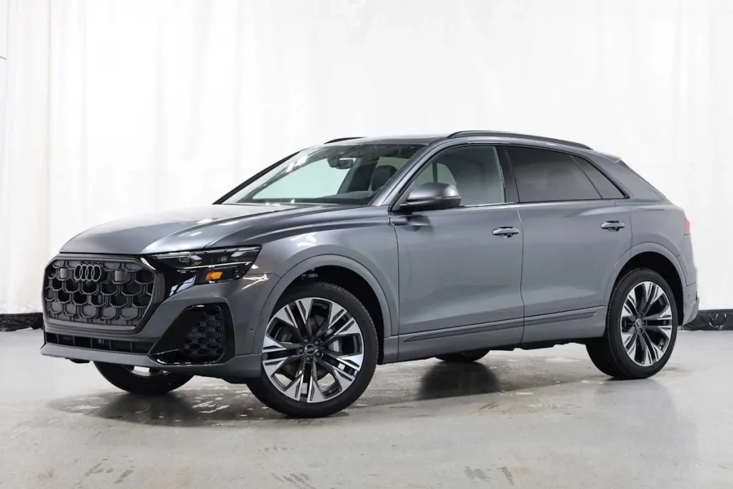 2025 Audi Q8 55 Premium Plus photo 1