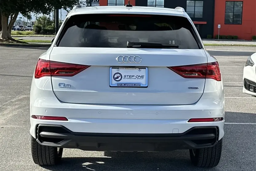 2024 Audi Q3 Premium S line photo 1