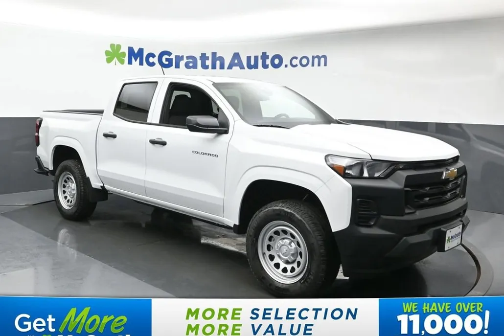 2025 Chevrolet Colorado LT photo 1