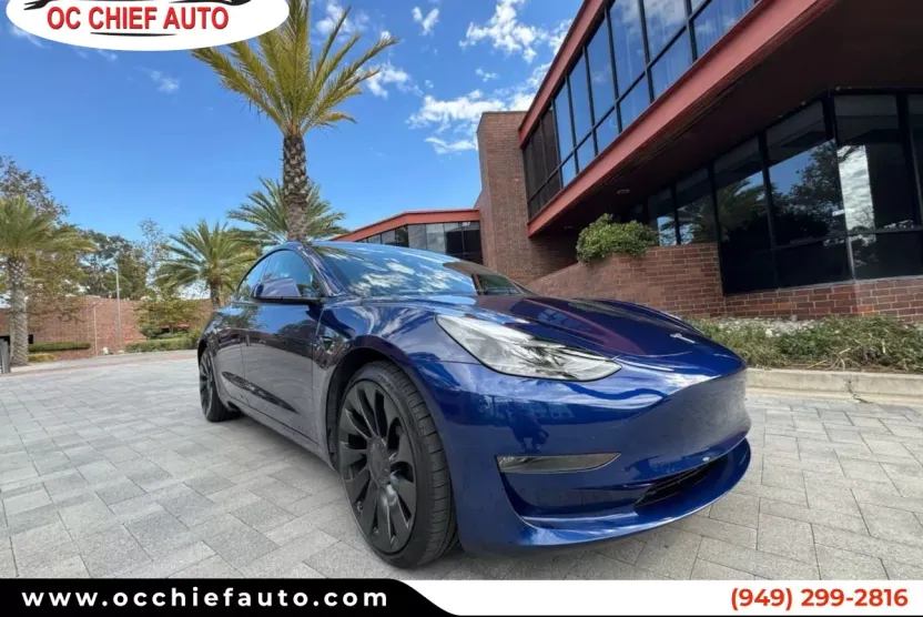 2023 Tesla Model 3 Performance photo 1