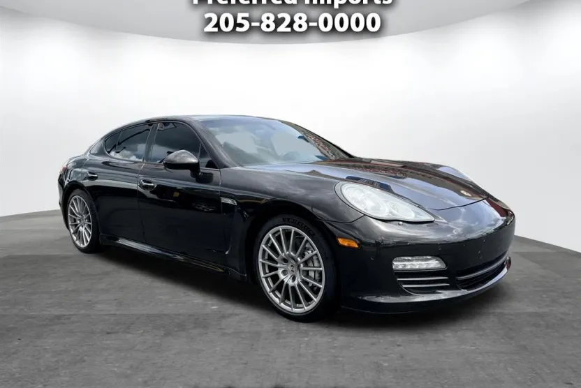 2012 Porsche Panamera Base photo 1