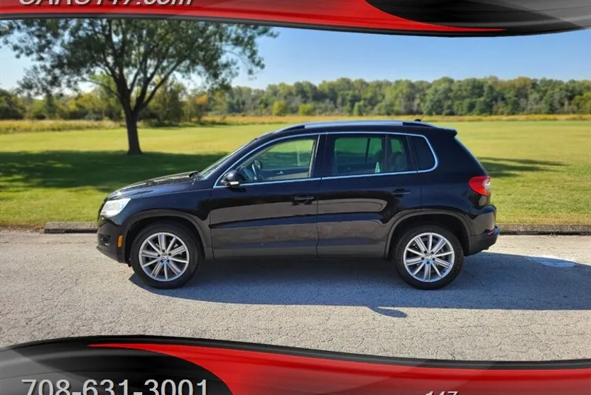 2011 Volkswagen Tiguan SE photo 1