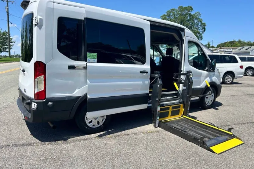 2021 Ford Transit XL photo 1