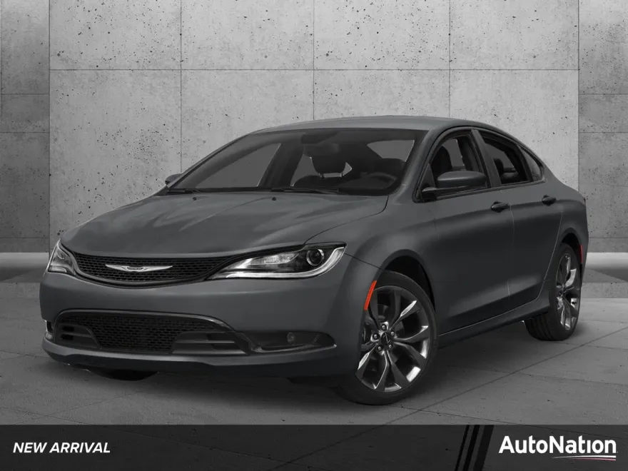 2015 Chrysler 200 C photo 1