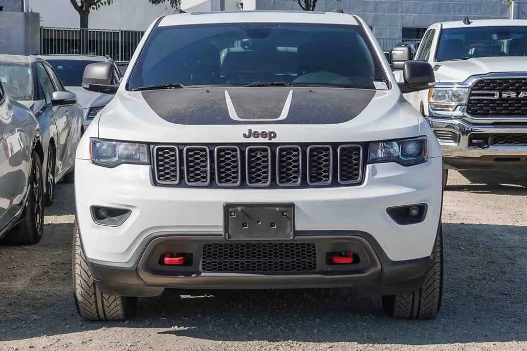 2017 Jeep Grand Cherokee Trailhawk photo 1
