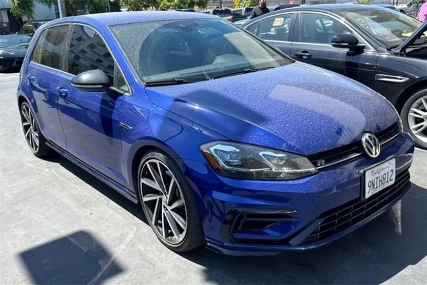 2019 Volkswagen Golf R 4Motion photo 1