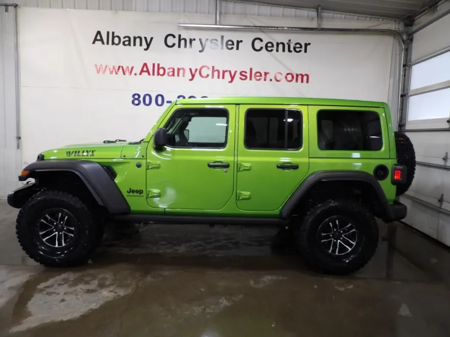 2025 Jeep Wrangler Willys photo 1