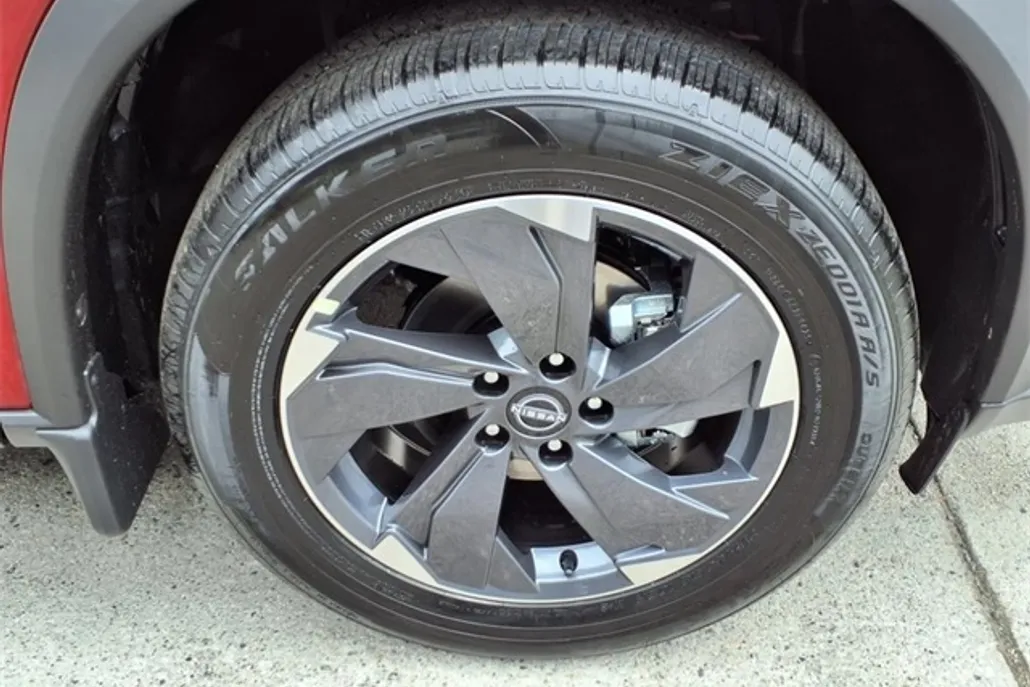 2026 Nissan Rogue SV photo 1