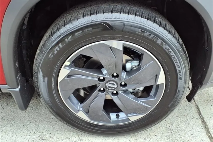 2026 Nissan Rogue SV photo 1