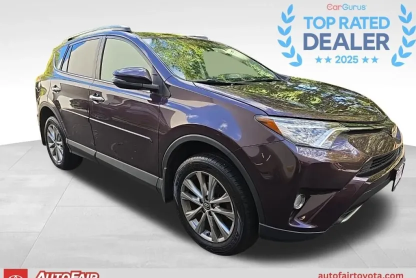 2018 Toyota RAV4 Limited photo 1