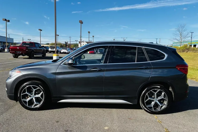 2019 Bmw X1 XDrive28i photo 1