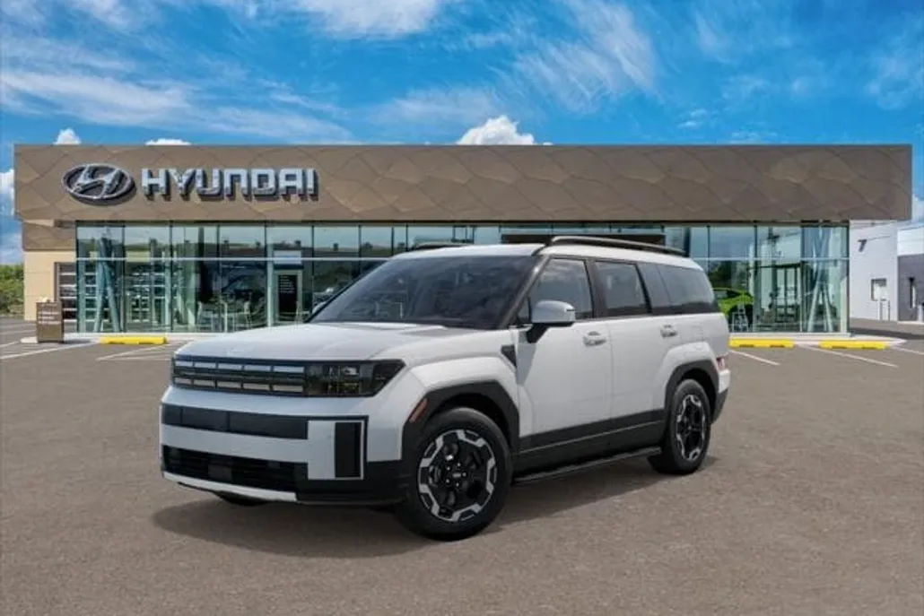 2025 Hyundai Santa Fe SEL photo 1