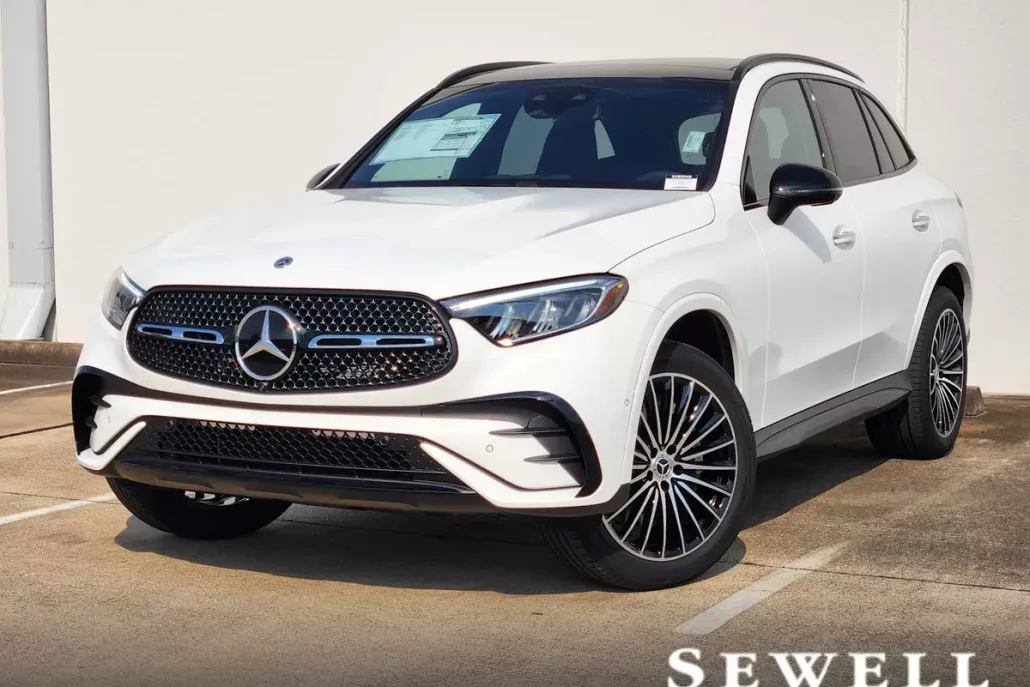 2026 Mercedes Benz GLC 300 photo 1