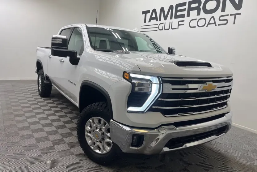 2024 Chevrolet Silverado 2500HD LTZ photo 1