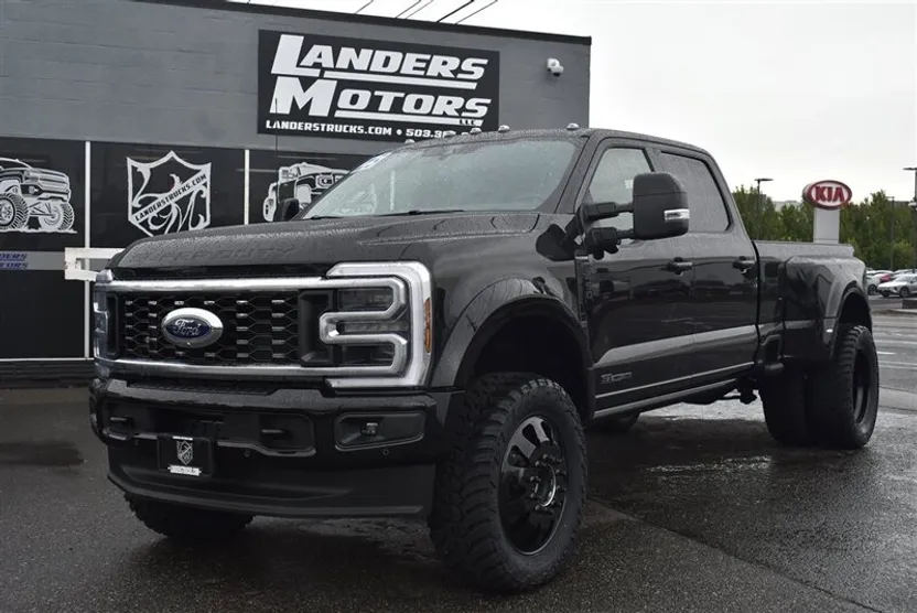 2025 Ford F-450 Platinum photo 1