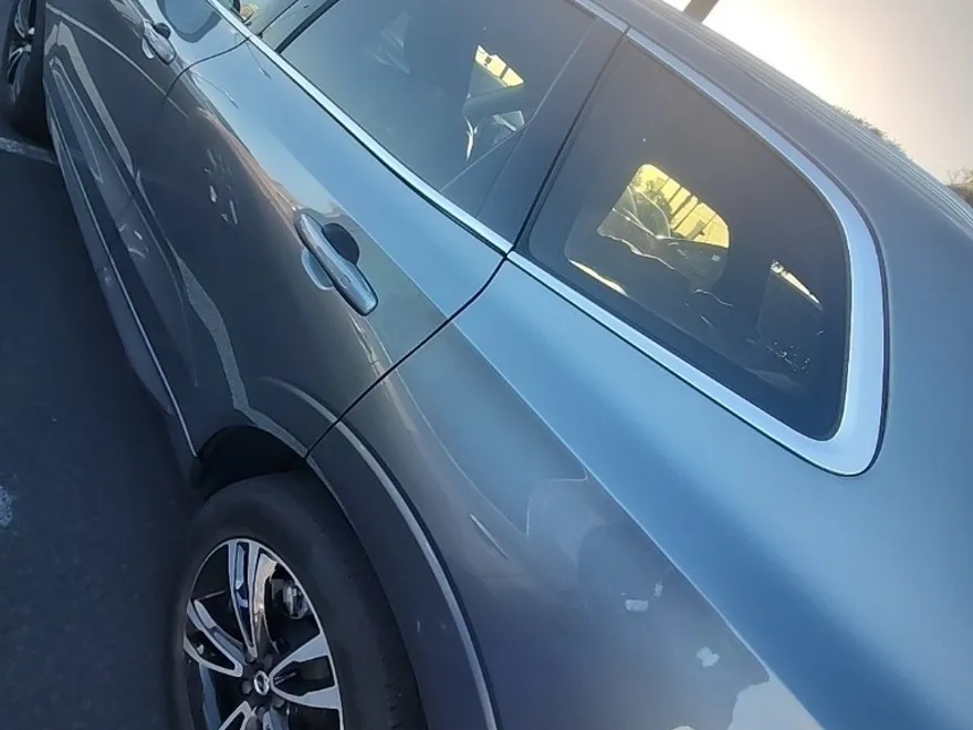 2021 Volvo XC60 T5 Momentum photo 1