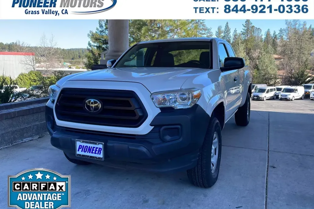 2022 Toyota Tacoma SR5 Access Cab photo 1