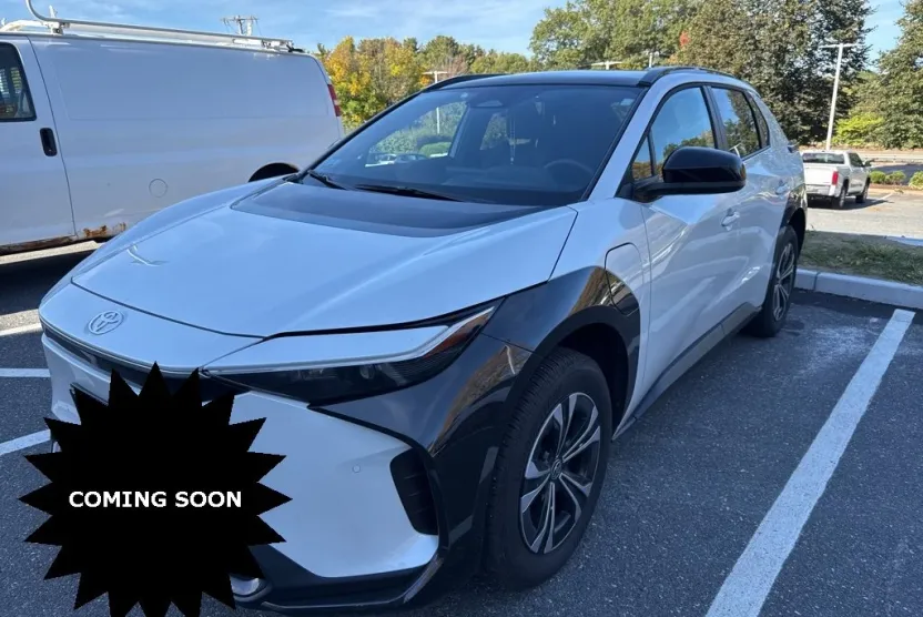 2024 Toyota bZ4X XLE photo 1