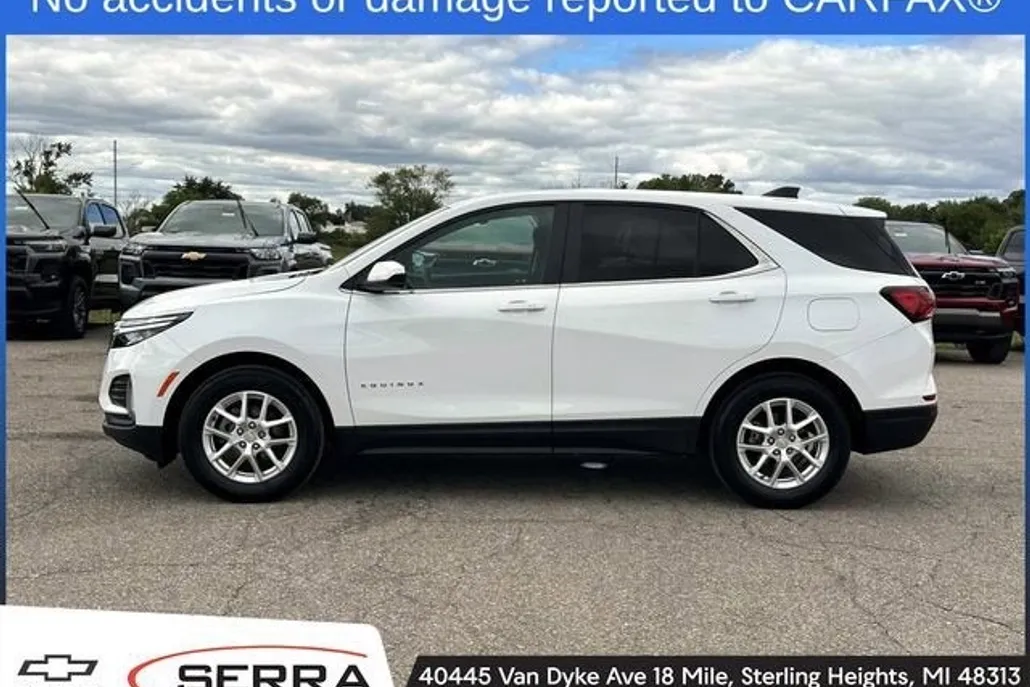 2024 Chevrolet Equinox LT photo 1
