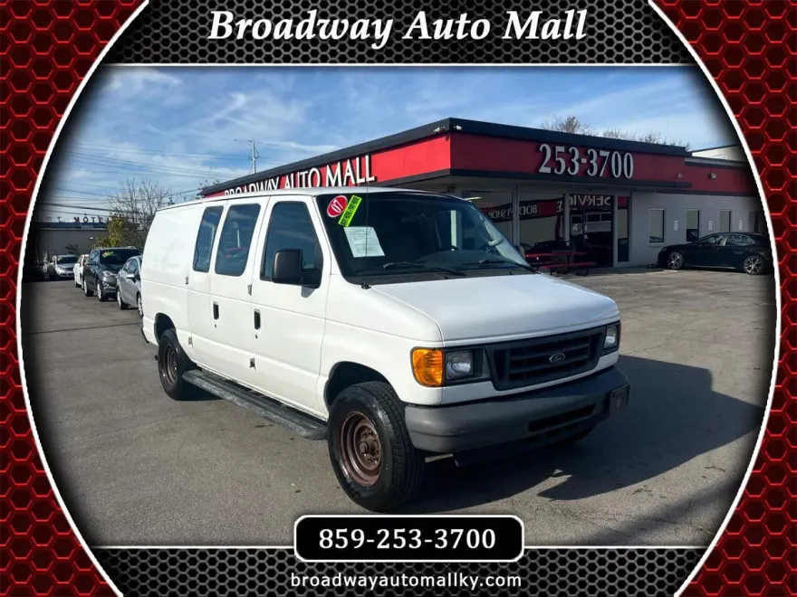 2007 Ford E-250 photo 1