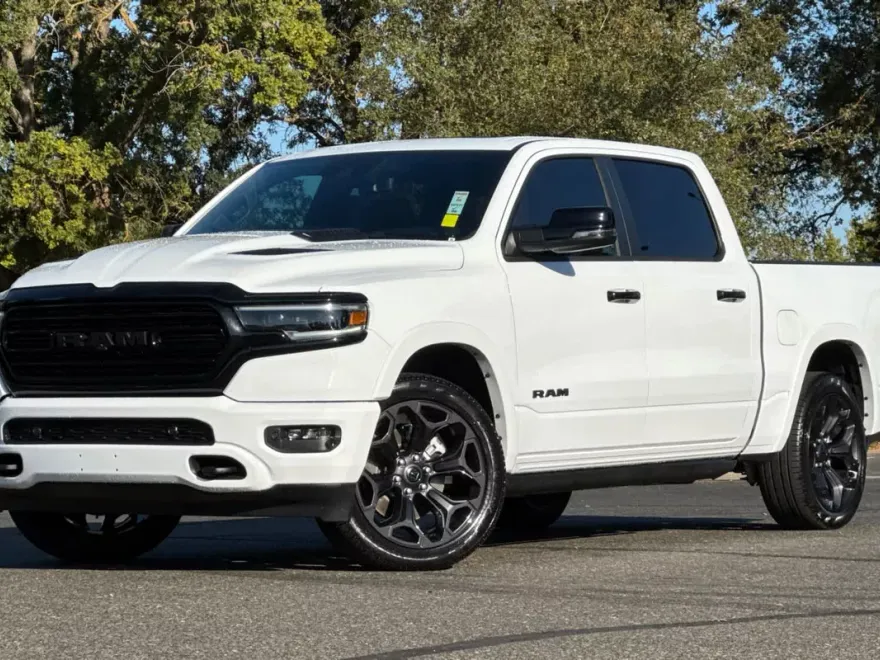 2024 Ram 1500 Limited photo 1