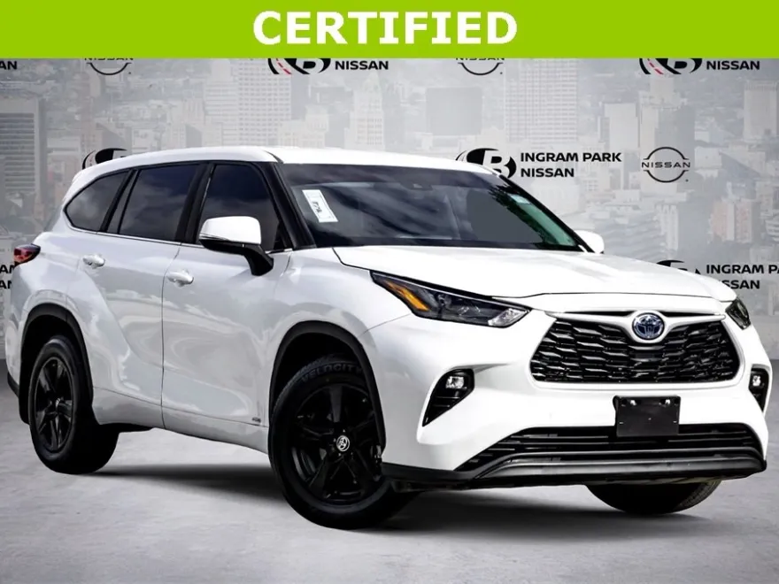 2023 Toyota Highlander Hybrid LE photo 1