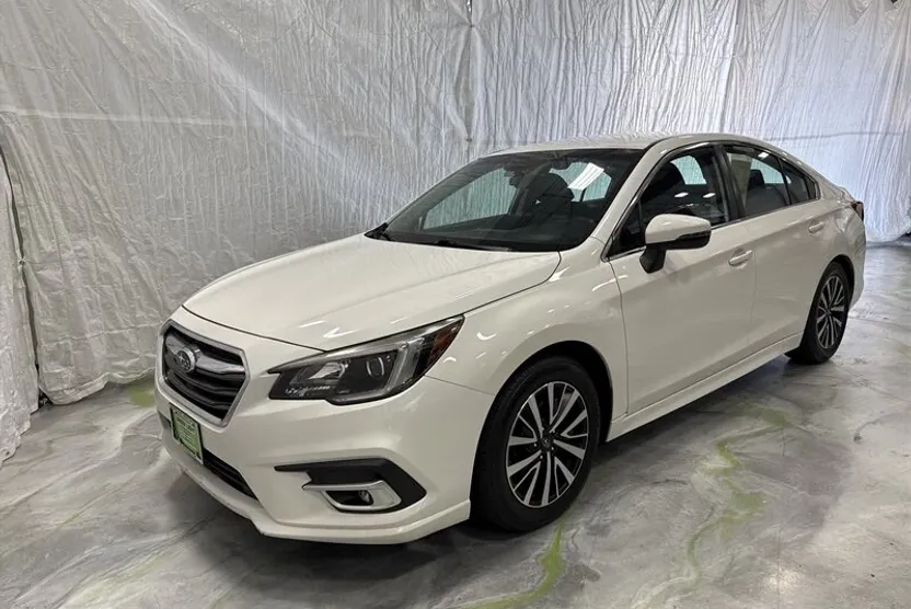2018 Subaru Legacy 2.5i Premium photo 1