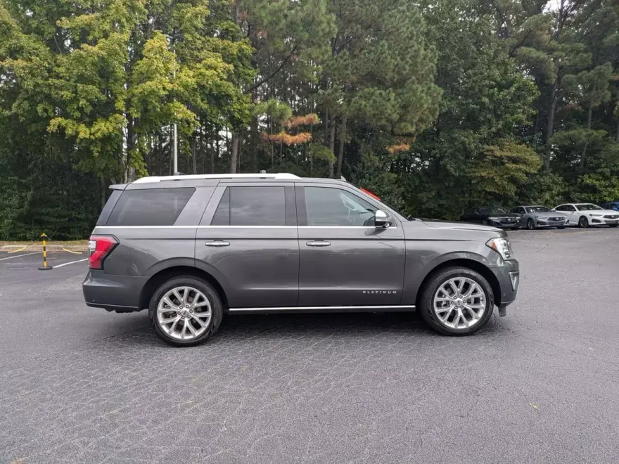 2019 Ford Expedition Platinum photo 1