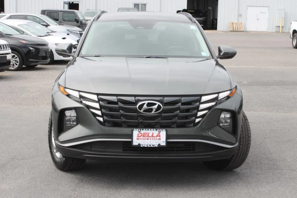2022 Hyundai Tucson SEL photo 1