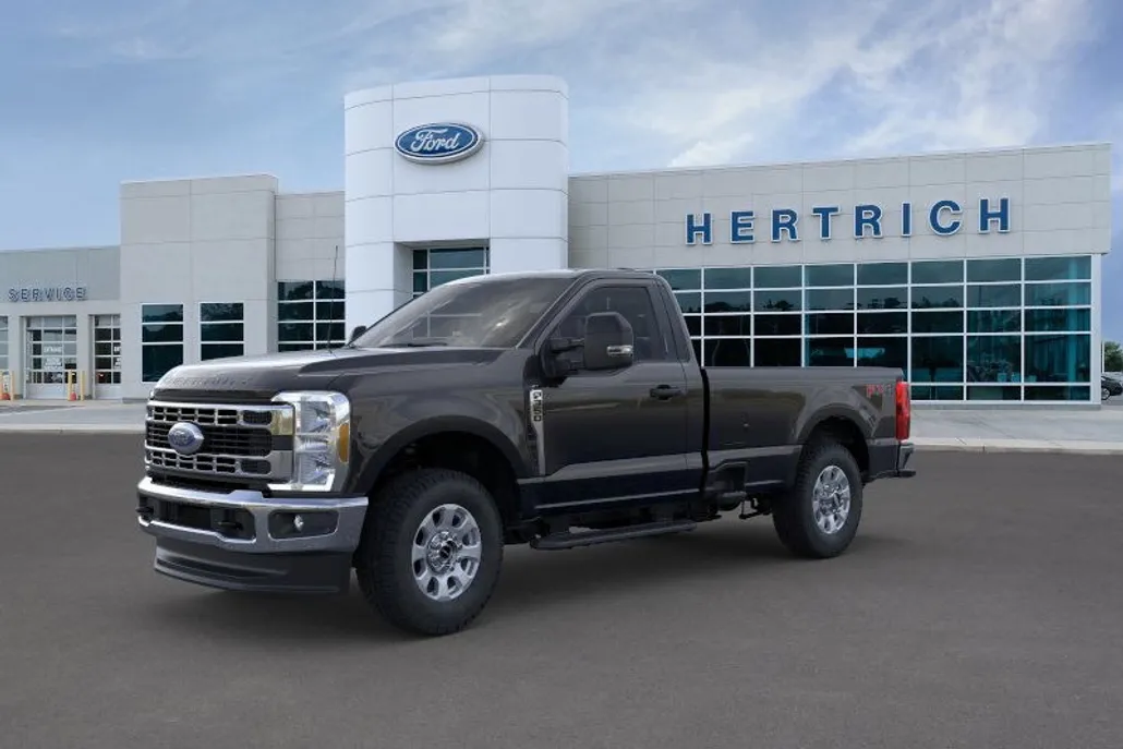2025 Ford F-350 XLT photo 1