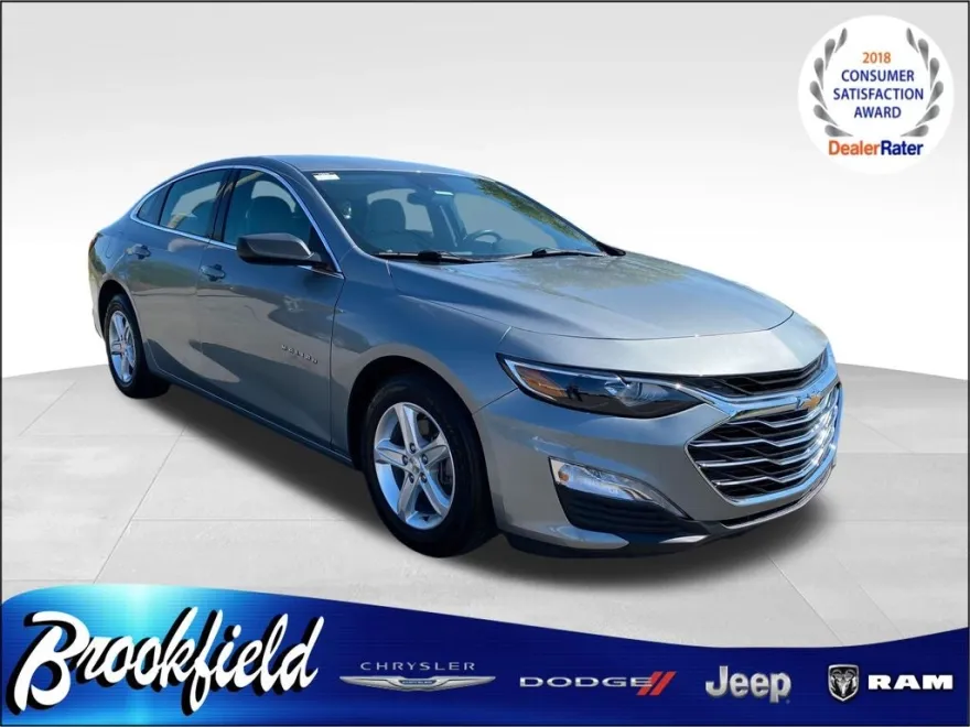 2023 Chevrolet Malibu LS photo 1
