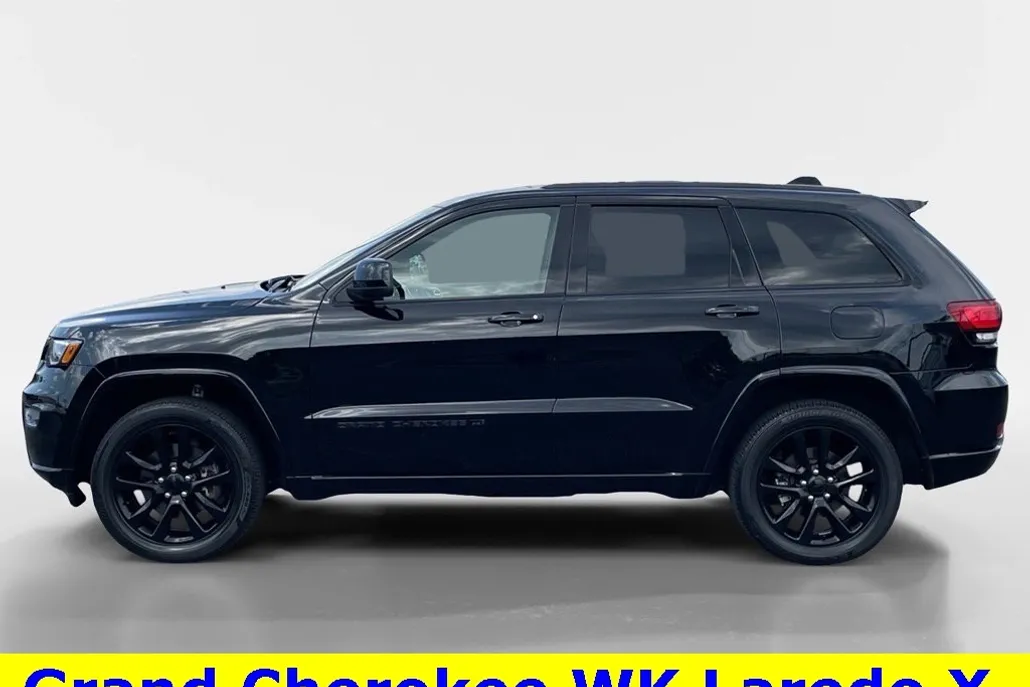 2022 Jeep Cherokee Laredo X photo 1