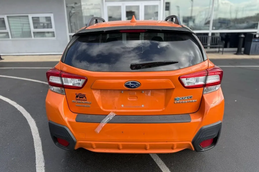 2018 Subaru Crosstrek 2.0i Premium photo 1