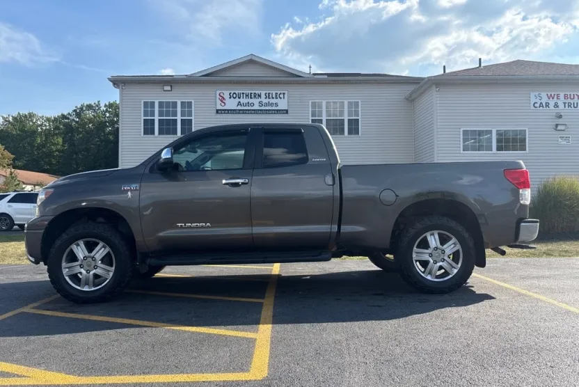 2010 Toyota Tundra Double Cab Limited photo 1